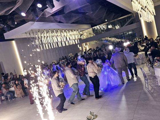 Cold sparks at a wedding, May 2024